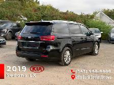 2019 Kia Sedona LX - Photo 3