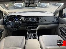 2019 Kia Sedona LX - Photo 13
