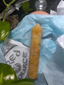 HONEYBEE OCTAGONAL POINT YELLOW AVENTURINE WAND