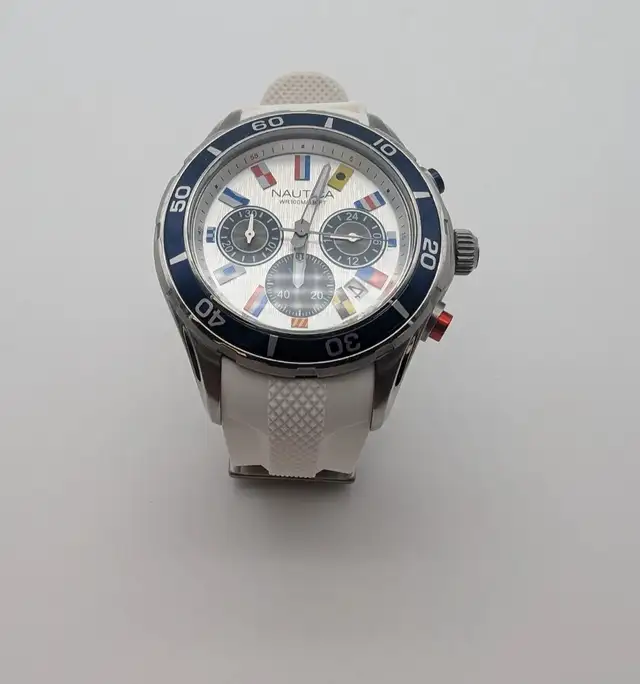 (B4272) Wristwatch Nautica NAD18530G