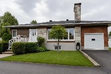 3 Beds 1 Bath Apartment