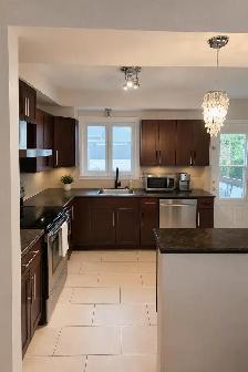 3 Beds 1 Bath Apartment - Photo 6