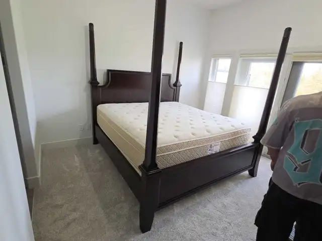 iso,: twin bed frame