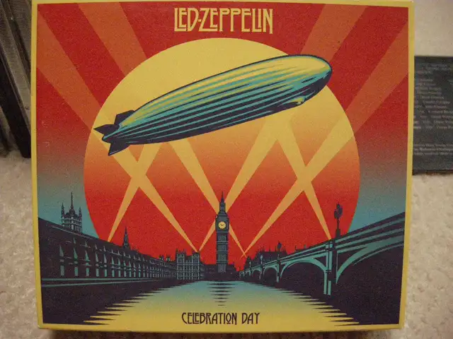 Led Zeppelin CD/DVD Box Set (Mint)