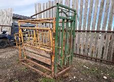 Cattle Squeeze Chute