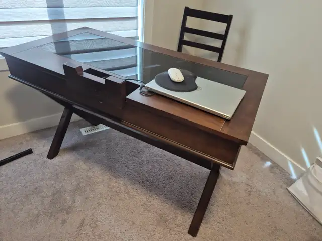 Office desk free