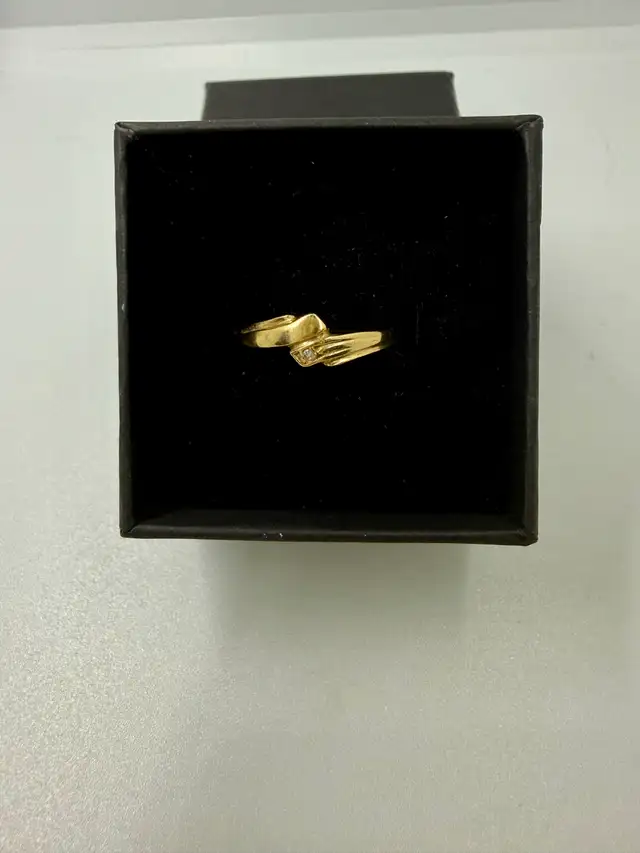 Women's 10K Gold Ring~Size 7
