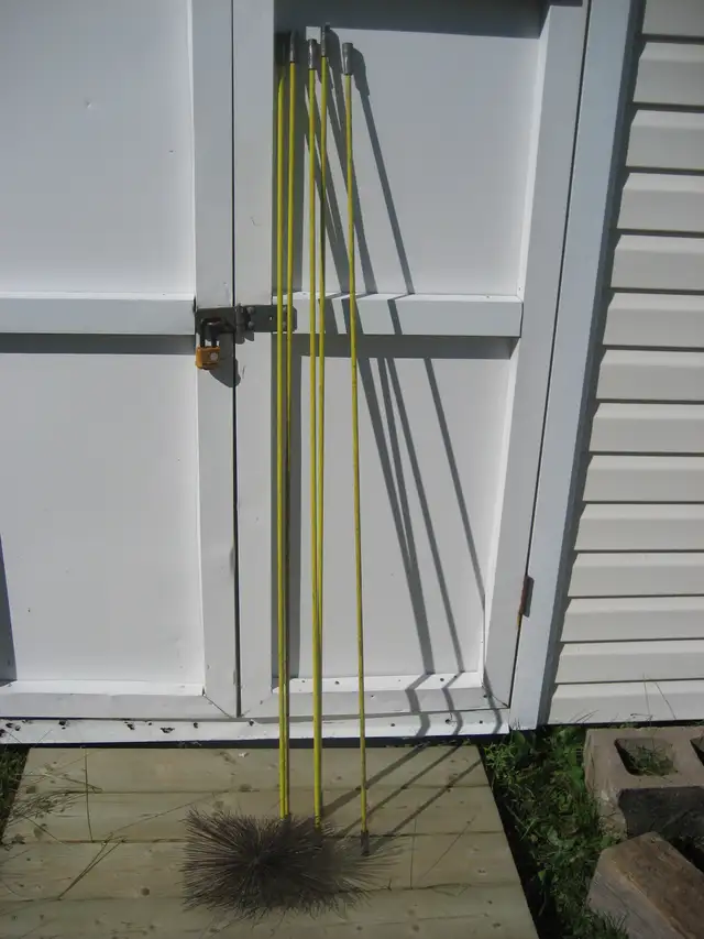 11 x 7 inch flue - chimney brush and 5 rods