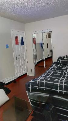 UPPER LEVEL MASTER BEDROOM - MALTON