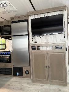 RV  camper trailer for sale - Photo 8