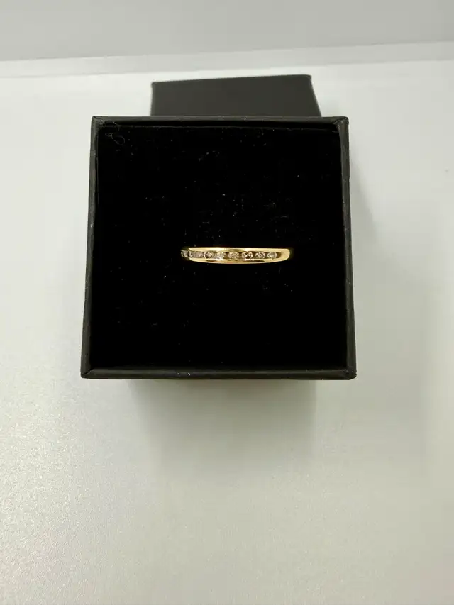 Women's 10K Gold Eternity Band w Diamonds~Size 6
