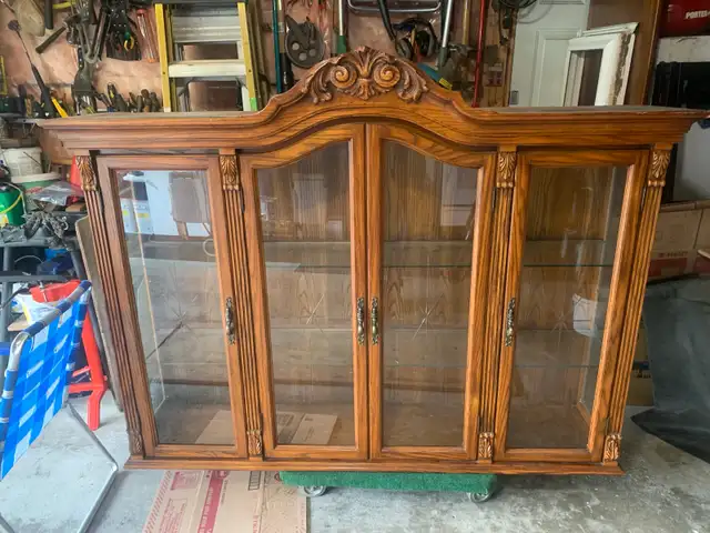 Free Dinning Cabinet Hutch (Top Only)