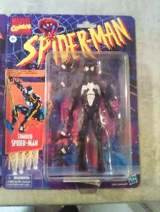 Marvel Legends Spider-Man Retro Symbiote and Green Goblin $40 - Photo 2
