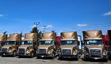 2022 Volvo Daycab - 4 Units Available For Sale - Photo 2