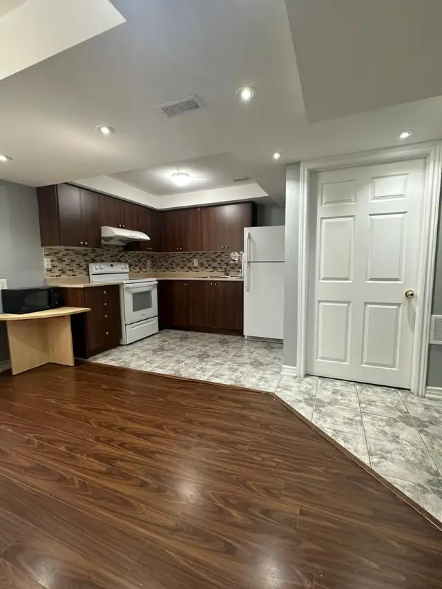 Spacious 2 bedroom basement available for Rent