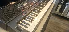 Yamaha PSR-400 Digital Portable Keyboard - Photo 3