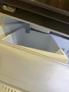 LG open box, 33 inch three door fridge - Photo 5