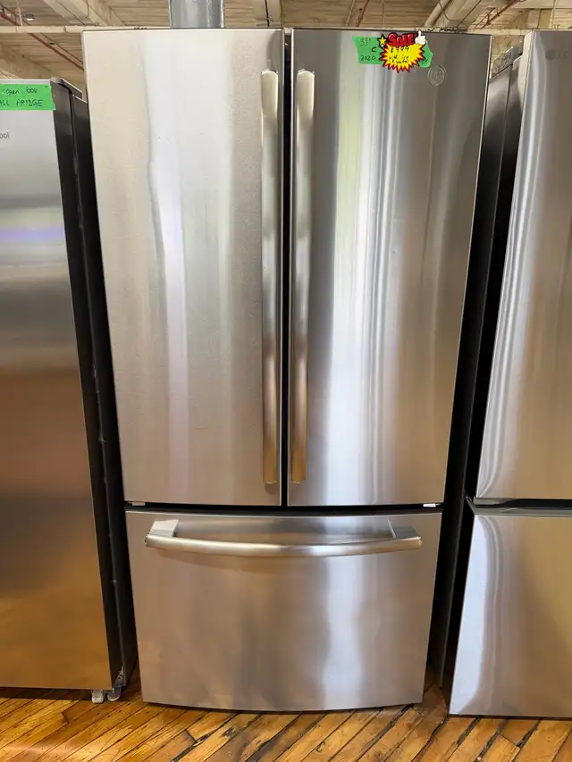 GE 33 inch counterdepth French door fridge, 2020,