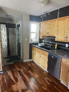 3 bedroom 1.5 bath  duplex for rent - Photo 2