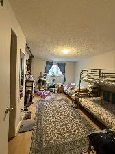Private Room   Private Toilet in a 2 bedroom aprt — $925/month