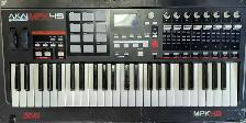 AKAI MPK49 MIDI KEYBOARD W/BOX