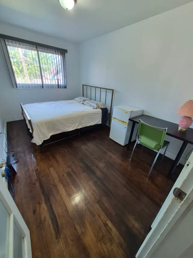 Chambre privé meubler à louer