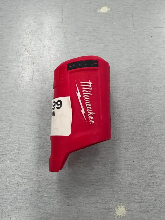 Milwaukee M12 12V Lithium-Ion Cordless Power Source