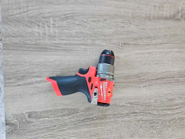 Milwaukee M12 Fuel Drill/Driver