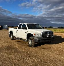 Dodge RAM 3500 Diesel Longbox- LOW KM