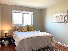 ❤ 3br Crew House ✔King Bed ✔Walk-in Closets, Short- or Long-Term - Photo 5