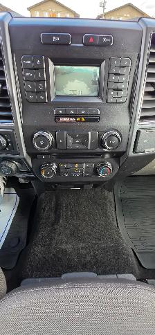 2018 Ford F-150 XLT SUPERCAB 5.0L /REAR BOX COVER/SHELVES/CLEAN - Photo 23