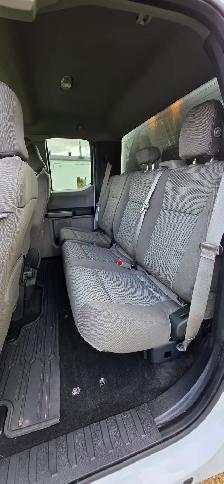 2018 Ford F-150 XLT SUPERCAB 5.0L /REAR BOX COVER/SHELVES/CLEAN - Photo 28