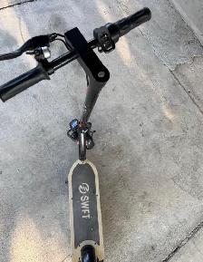 Swift E-scooter - Photo 3