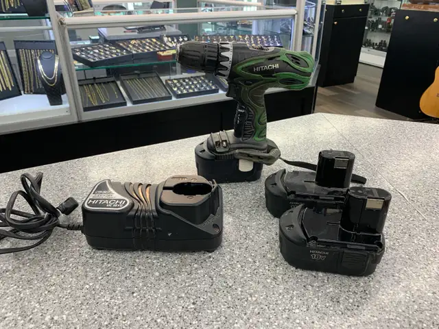 Hitacha DS 18DVF3 1/2" Cordless Drill