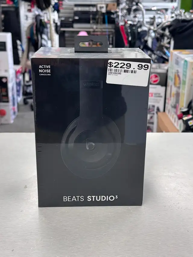 Beats Studio3 Wireless Headphones - Black BRAND NEW