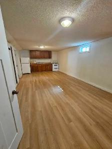 2 bedrooms Basment Suite- Pet Friendly - Photo 5