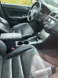 2005 Honda Accord Fully Loaded - Photo 2