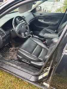 2005 Honda Accord Fully Loaded - Photo 3