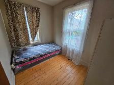 ROOM FOR RENT Weston/Lawrence - Photo 2