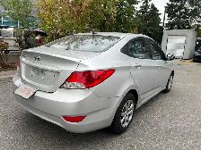 2013 Hyundai Accent - Photo 6