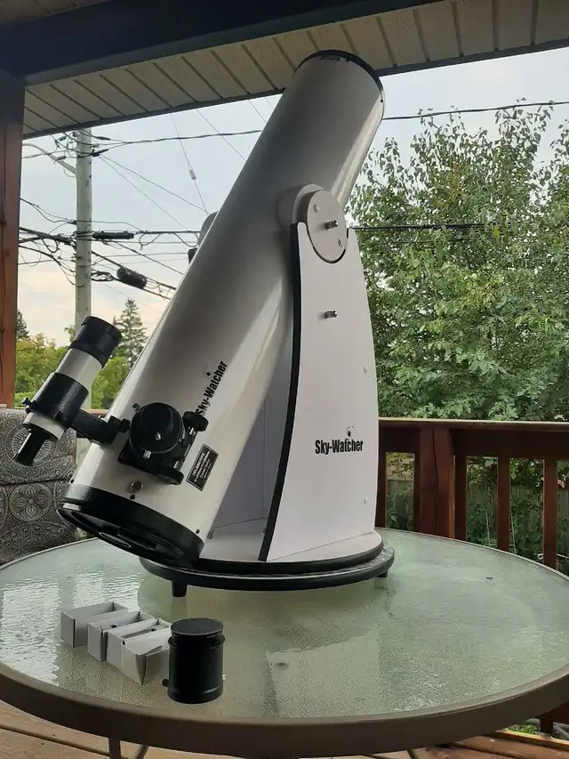 Skywatcher telescope