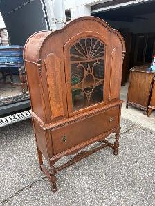 Free delivery antique Vintage Wooden Hutch Cabinet - Photo 4