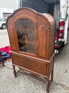 Free delivery antique Vintage Wooden Hutch Cabinet - Photo 5