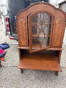 Free delivery antique Vintage Wooden Hutch Cabinet - Photo 10