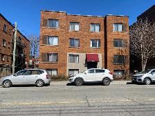 Cession de bail – 4½ au cœur du village Monkland (NDG) - Photo 8
