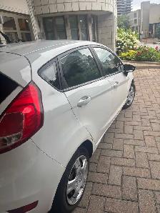 2014 Ford Fiesta SE (Extended Warranty) - Photo 4