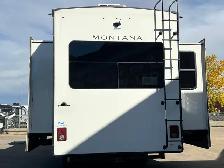 2022 Keystone Montana 3121RL, REAR LIVING SPACIOUS. - Photo 10