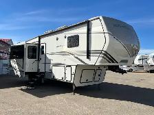 2022 Keystone Montana 3121RL, REAR LIVING SPACIOUS. - Photo 13