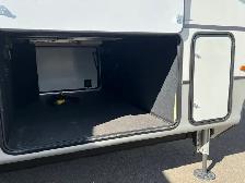 2022 Keystone Montana 3121RL, REAR LIVING SPACIOUS. - Photo 14