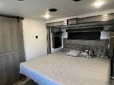 2022 Keystone Montana 3121RL, REAR LIVING SPACIOUS. - Photo 31